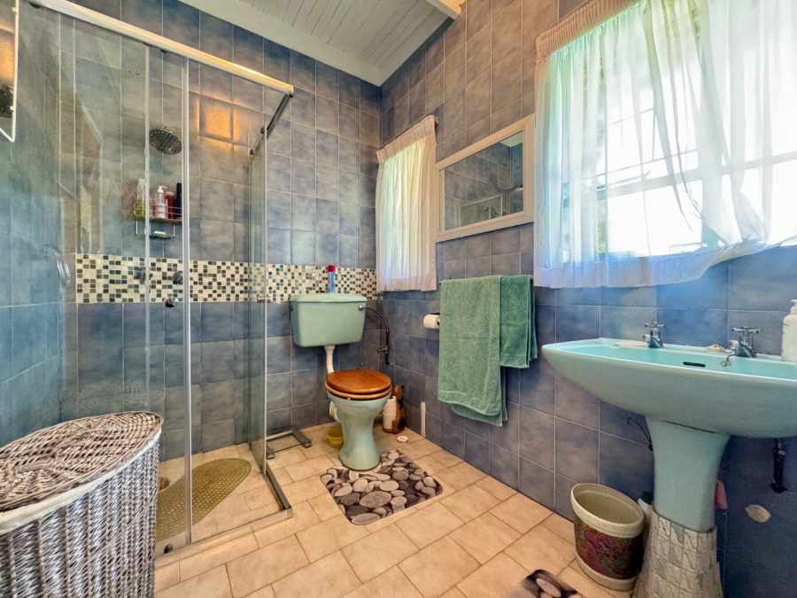 6 Bedroom Property for Sale in Lyttelton Manor Gauteng