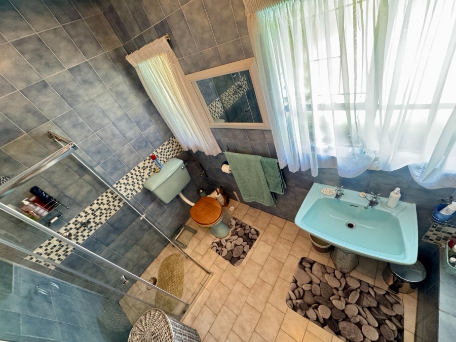6 Bedroom Property for Sale in Lyttelton Manor Gauteng