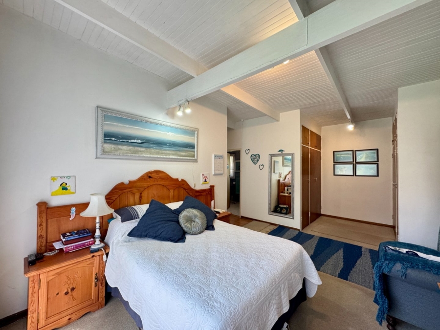 6 Bedroom Property for Sale in Lyttelton Manor Gauteng