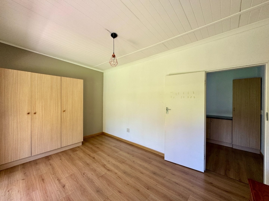 6 Bedroom Property for Sale in Lyttelton Manor Gauteng