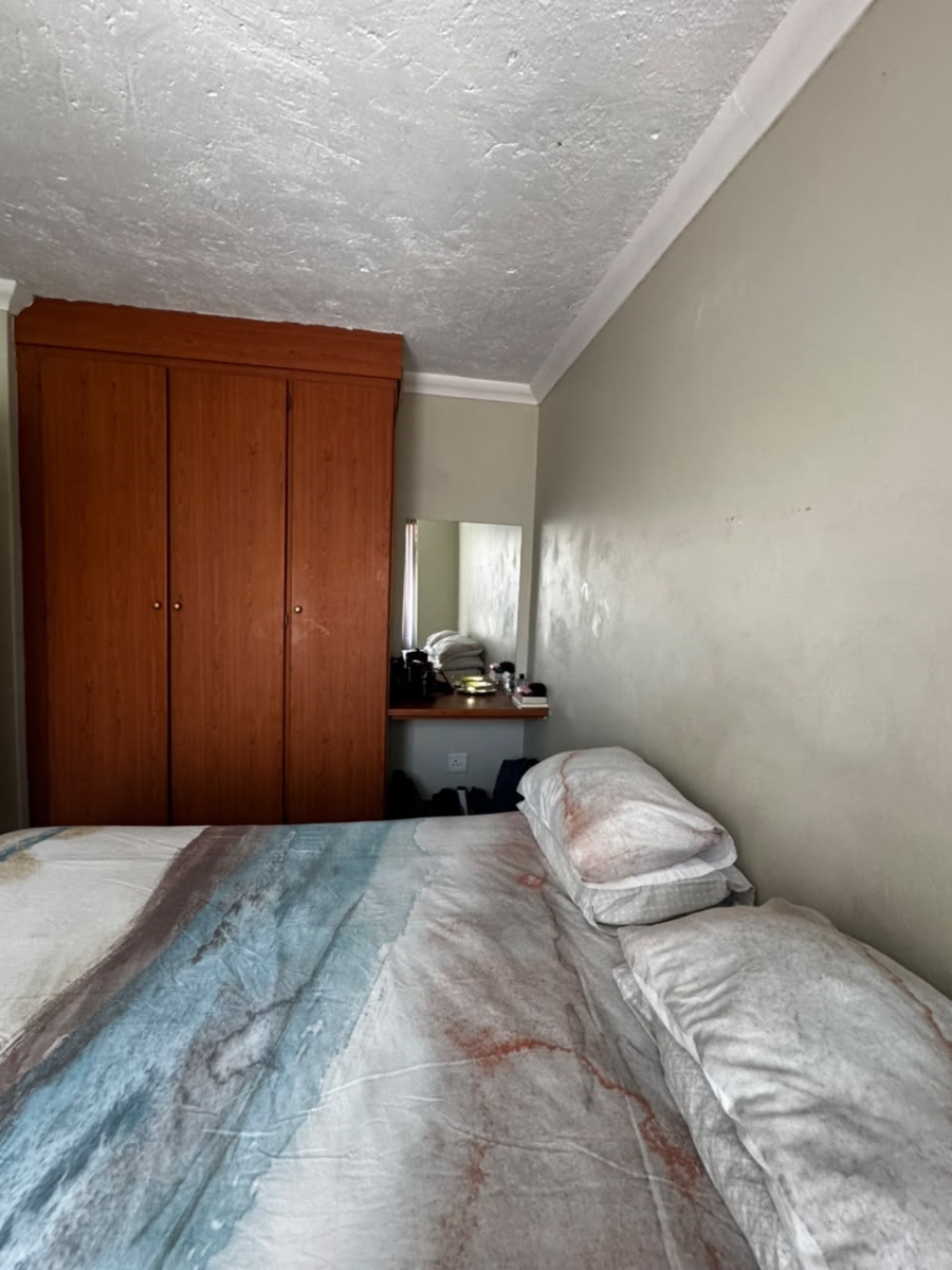 2 Bedroom Property for Sale in Erand Gardens Gauteng