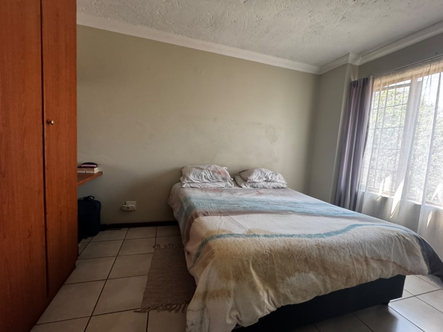 2 Bedroom Property for Sale in Erand Gardens Gauteng