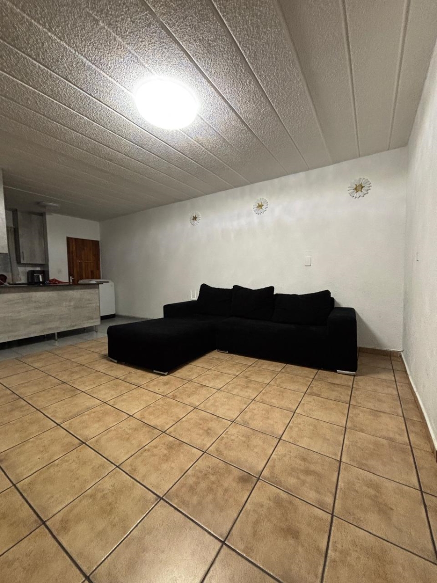 2 Bedroom Property for Sale in Linmeyer Gauteng