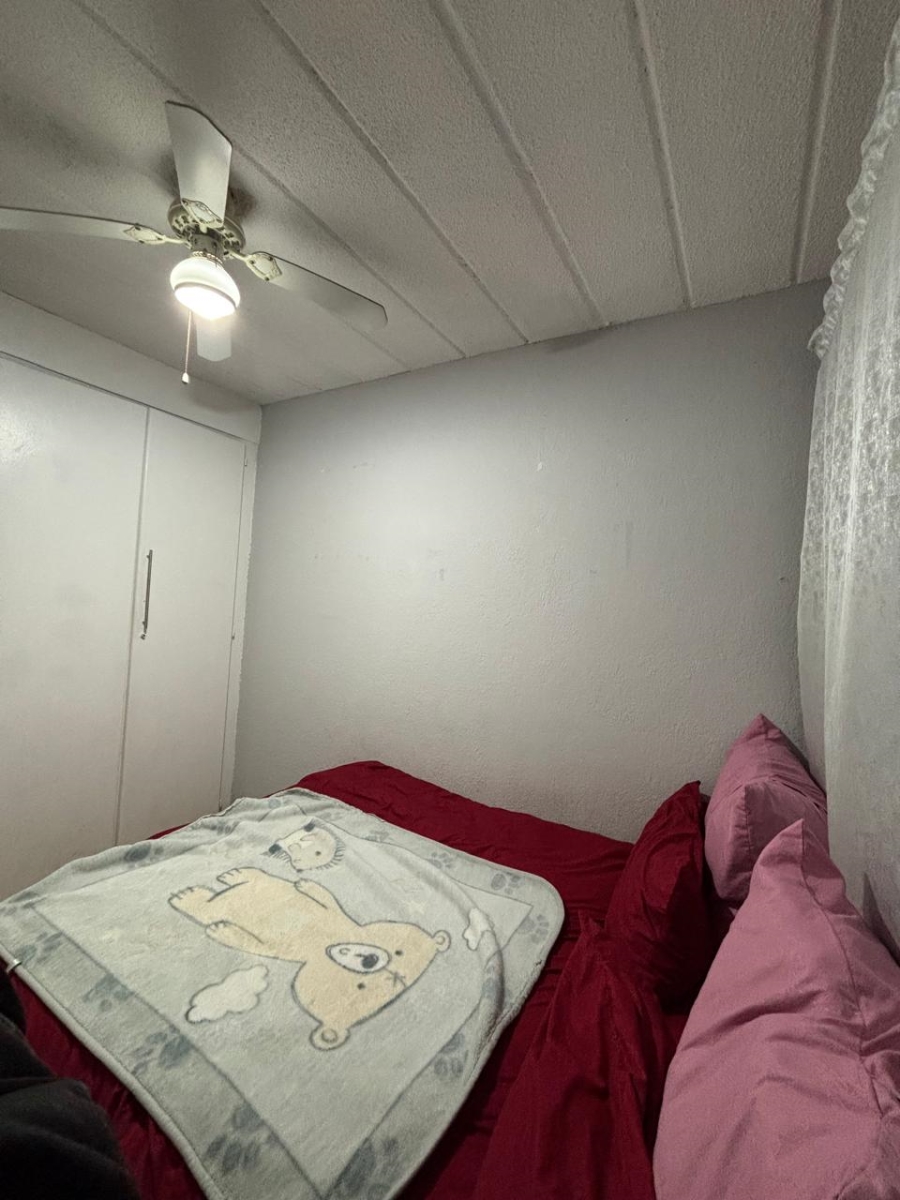 2 Bedroom Property for Sale in Linmeyer Gauteng