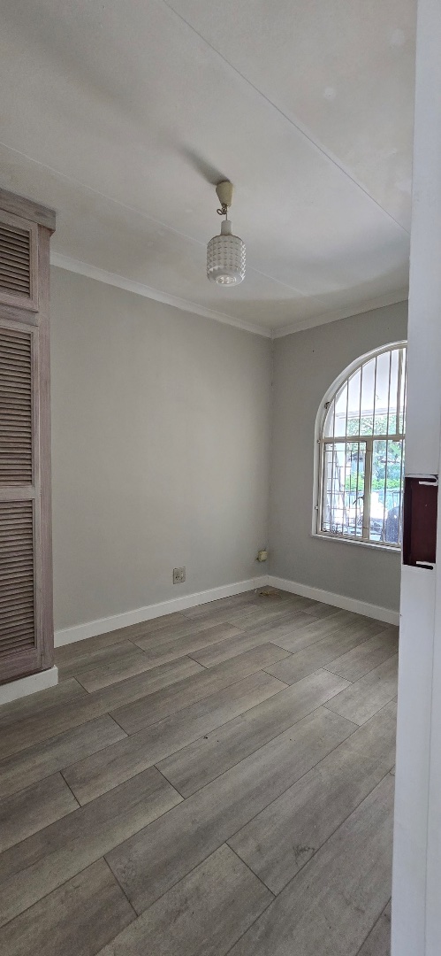 4 Bedroom Property for Sale in Garsfontein Gauteng