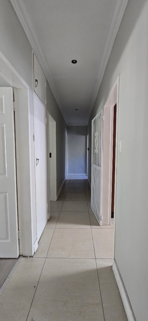 4 Bedroom Property for Sale in Garsfontein Gauteng