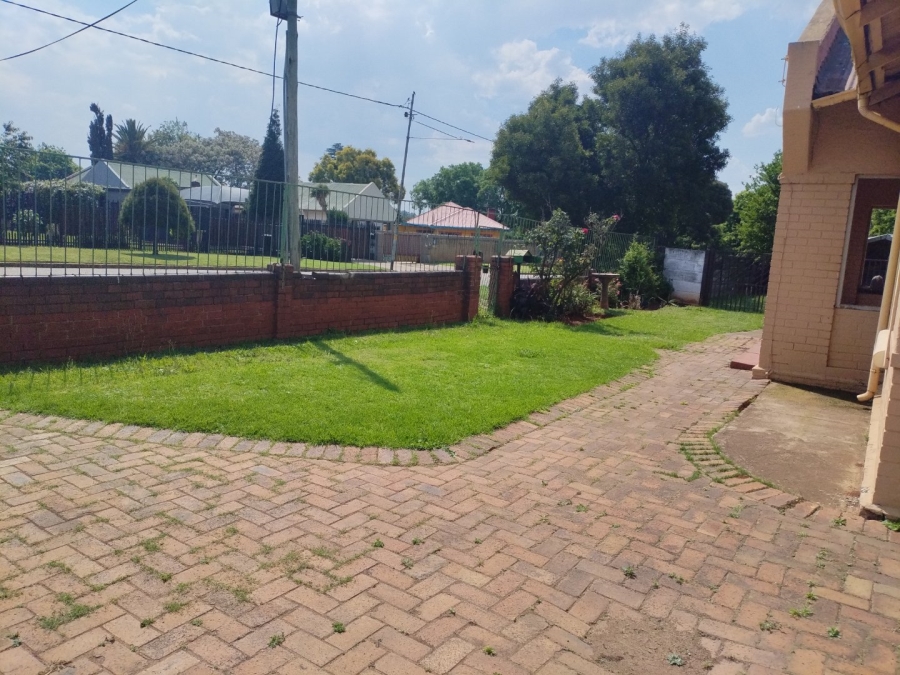 4 Bedroom Property for Sale in Selection Park Gauteng