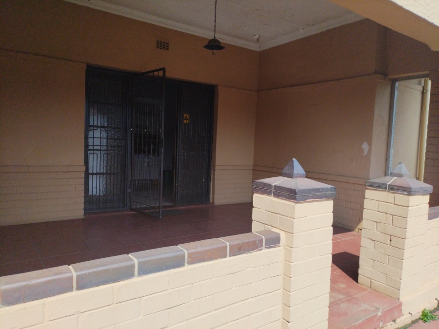 4 Bedroom Property for Sale in Selection Park Gauteng