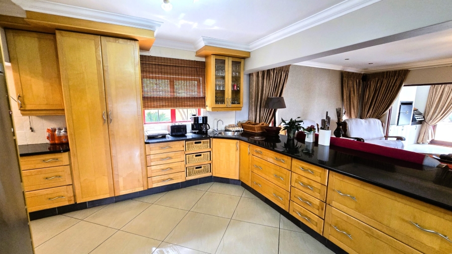 Commercial Property for Sale in Donkerhoek AH Gauteng