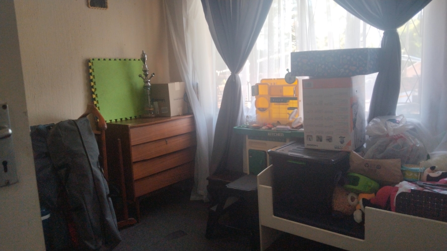 2 Bedroom Property for Sale in Brackendowns Gauteng