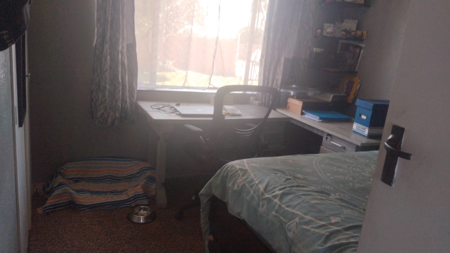 2 Bedroom Property for Sale in Brackendowns Gauteng