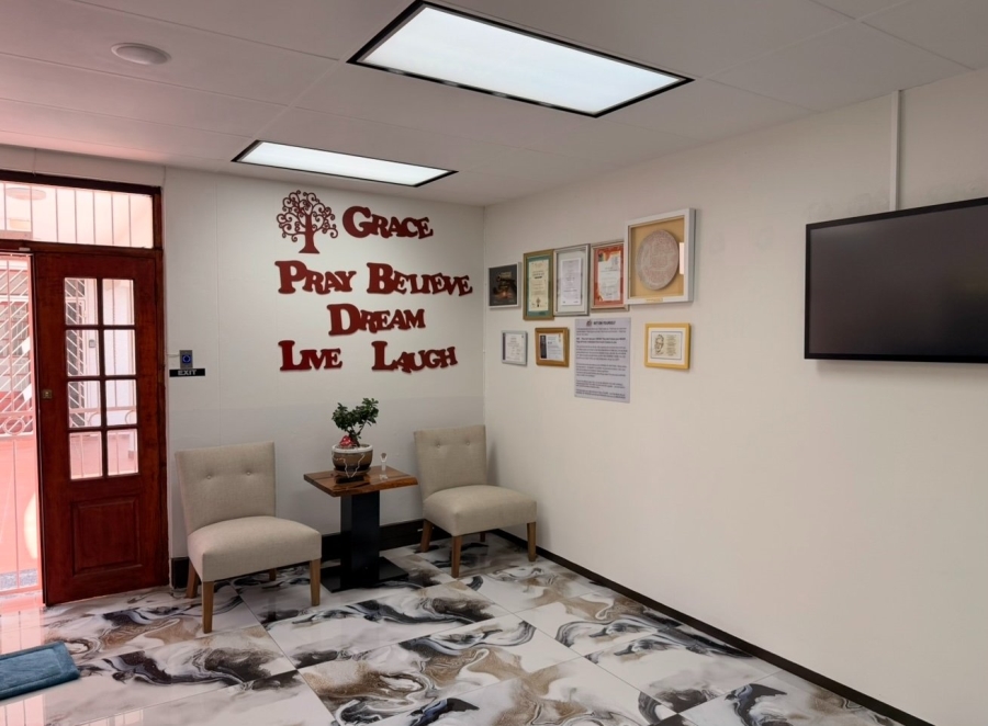 To Let Commercial Property for Rent in Randjespark Gauteng