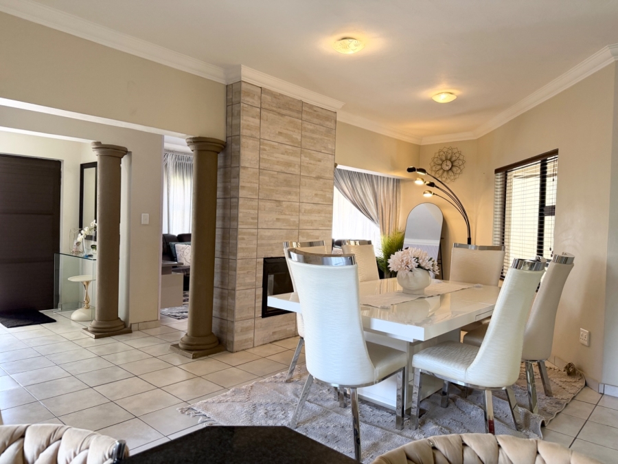 3 Bedroom Property for Sale in Vorna Valley Gauteng