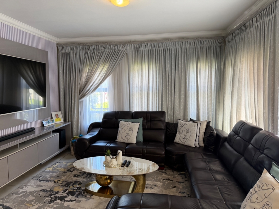 3 Bedroom Property for Sale in Vorna Valley Gauteng