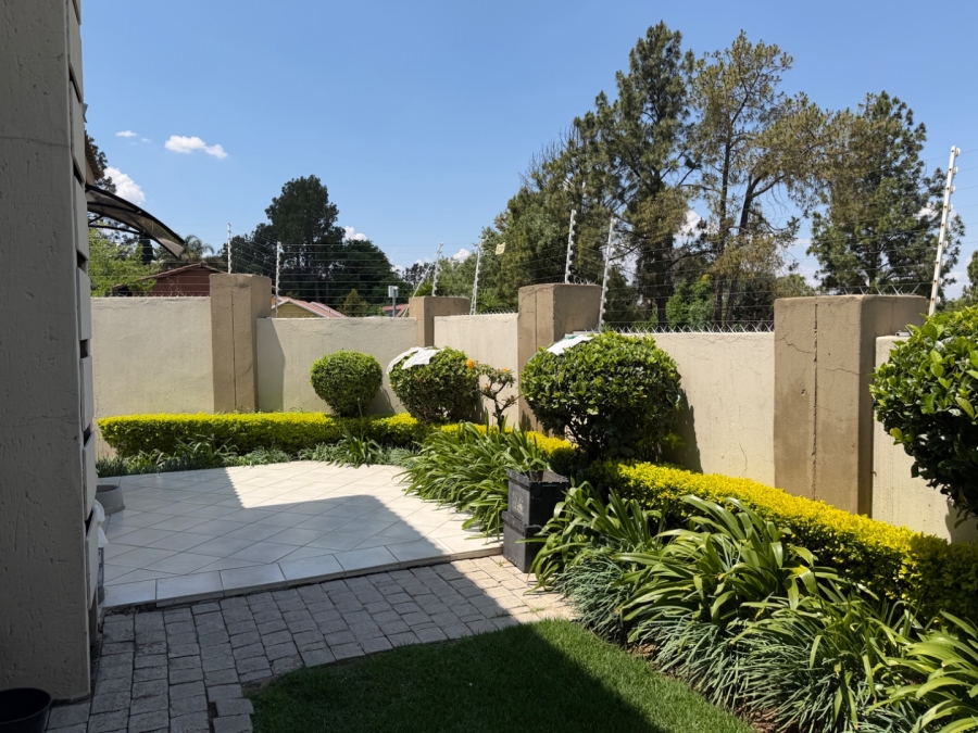 3 Bedroom Property for Sale in Vorna Valley Gauteng