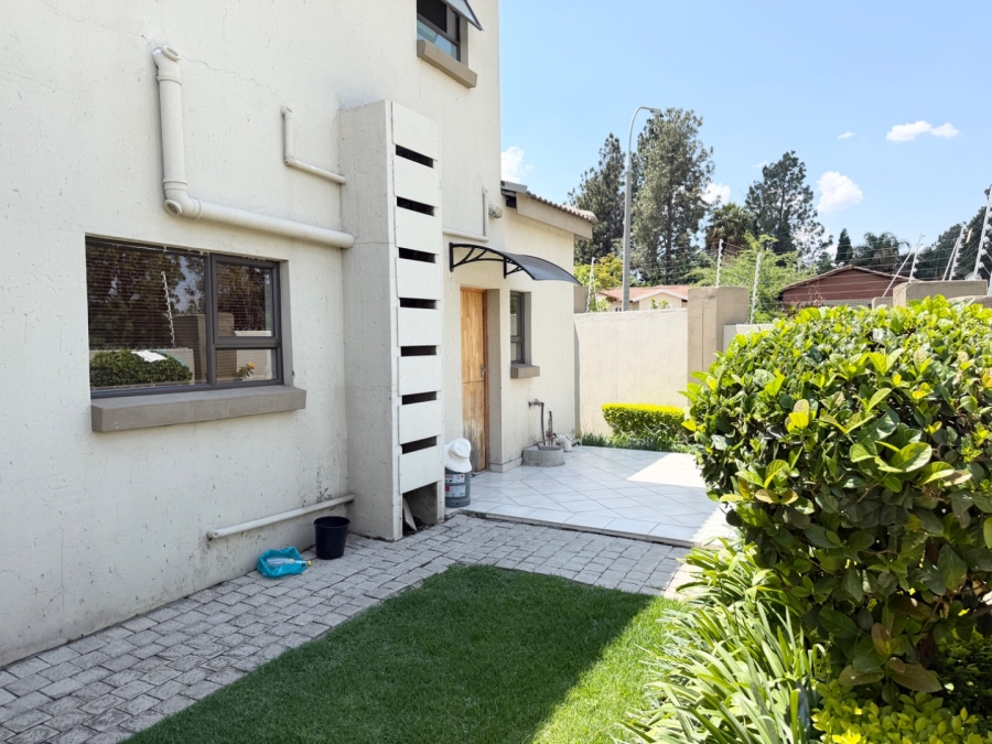 3 Bedroom Property for Sale in Vorna Valley Gauteng