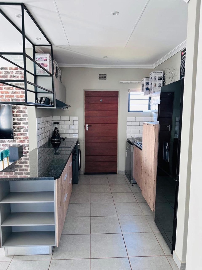 4 Bedroom Property for Sale in Lotus Gardens Gauteng