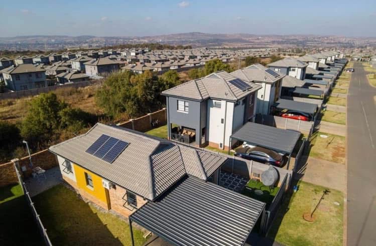 4 Bedroom Property for Sale in Lotus Gardens Gauteng