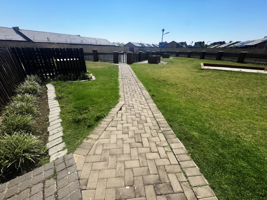 2 Bedroom Property for Sale in Twee Riviere Lifestyle Estate Gauteng