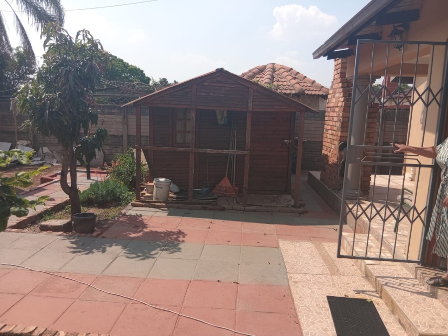 3 Bedroom Property for Sale in East Lynne Gauteng