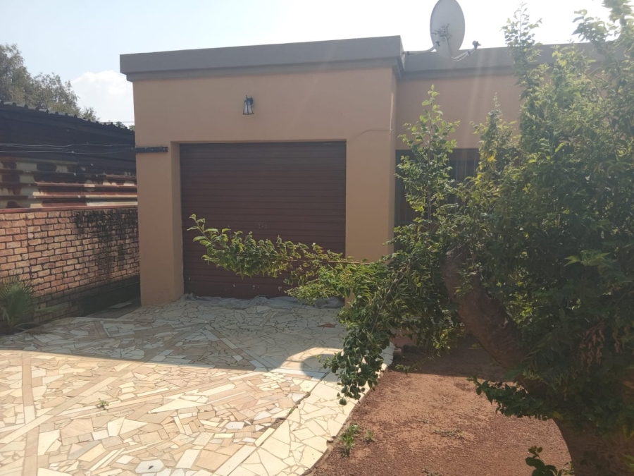 3 Bedroom Property for Sale in East Lynne Gauteng