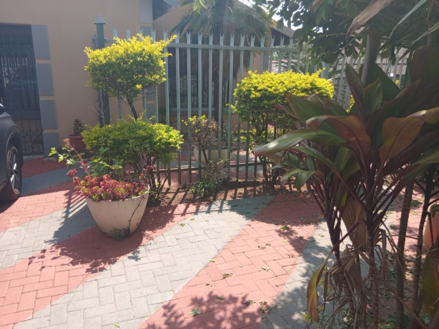 3 Bedroom Property for Sale in East Lynne Gauteng