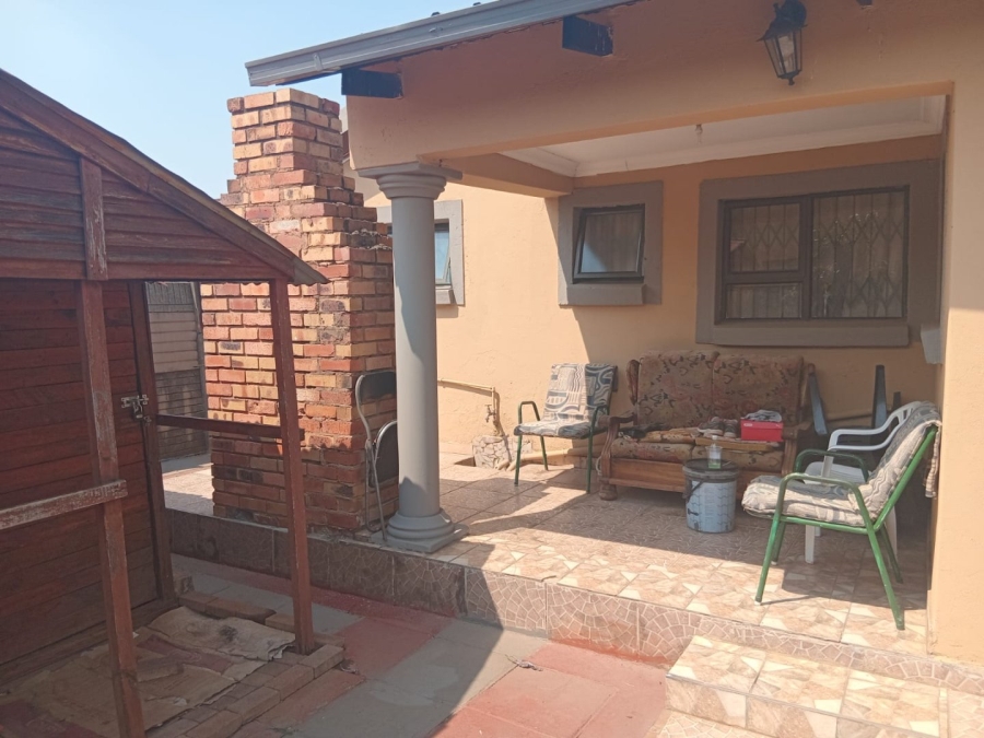 3 Bedroom Property for Sale in East Lynne Gauteng