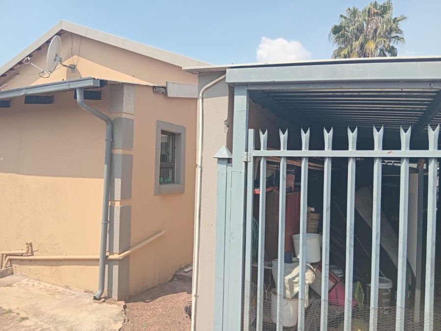 3 Bedroom Property for Sale in East Lynne Gauteng