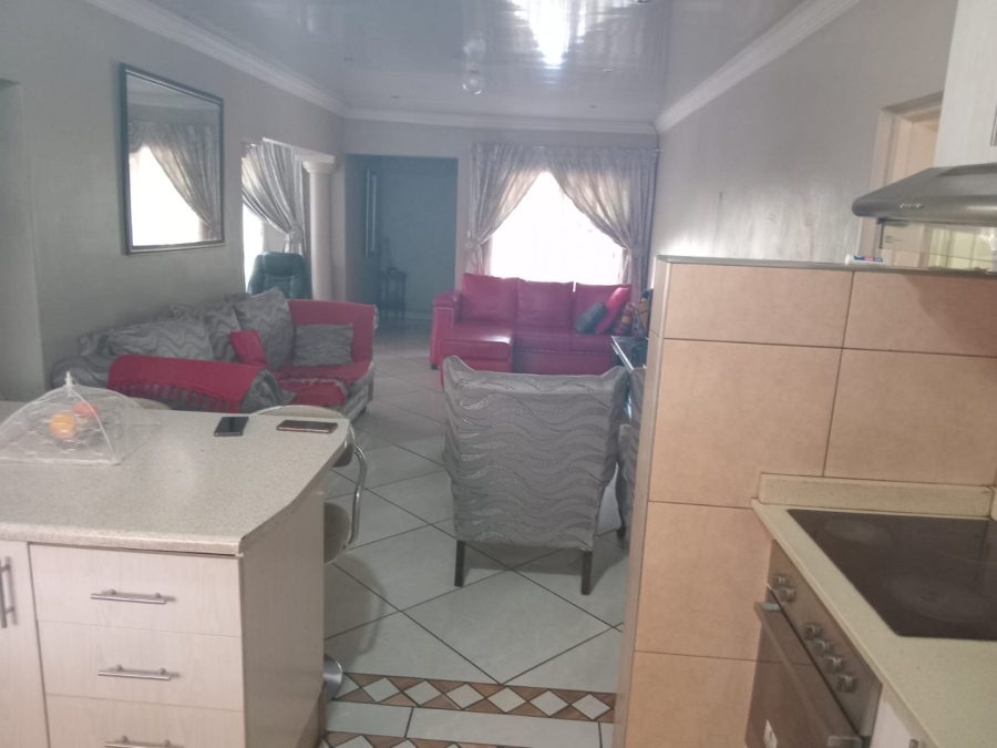 3 Bedroom Property for Sale in East Lynne Gauteng