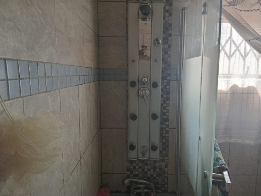 3 Bedroom Property for Sale in East Lynne Gauteng