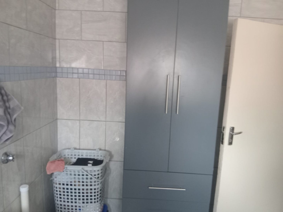3 Bedroom Property for Sale in East Lynne Gauteng