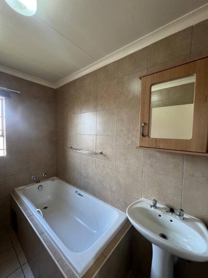 3 Bedroom Property for Sale in Thatch Hill Estate Gauteng