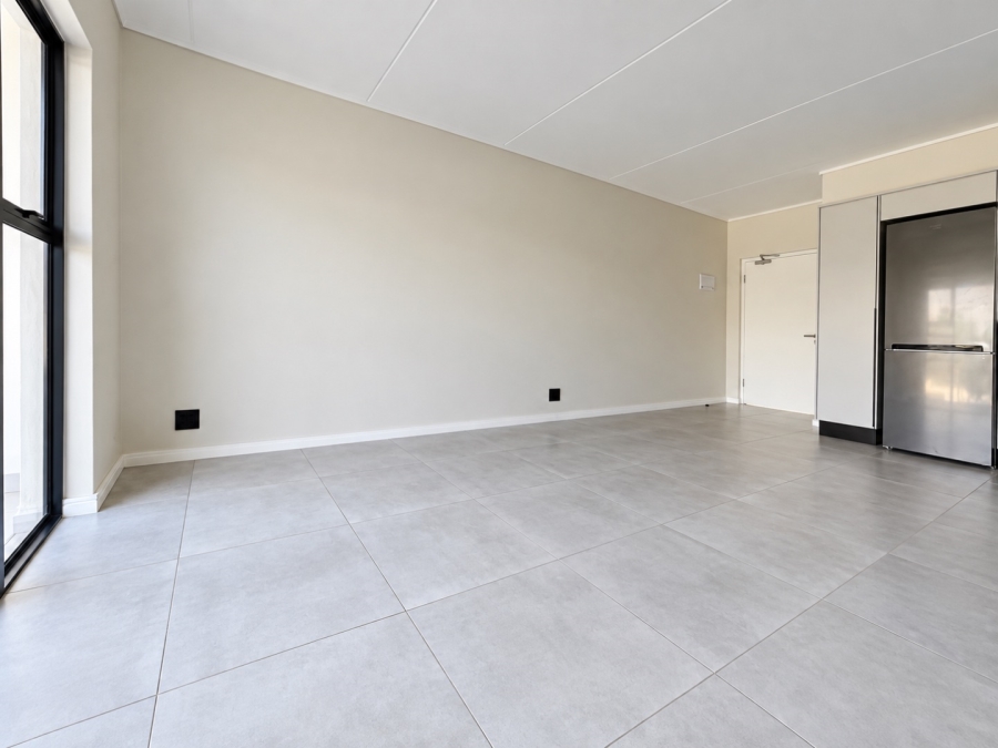 To Let 2 Bedroom Property for Rent in Crowthorne AH Gauteng