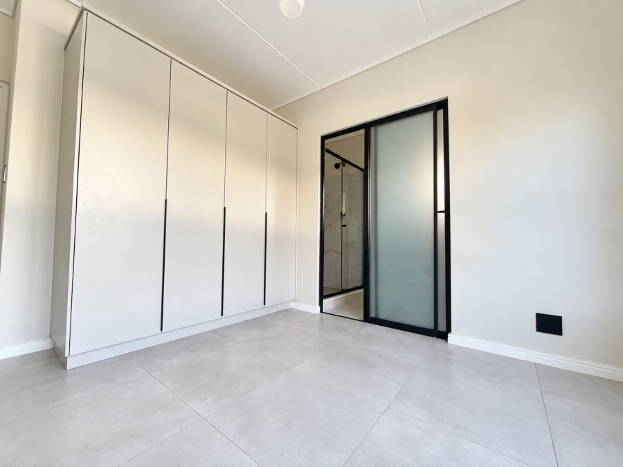 To Let 2 Bedroom Property for Rent in Crowthorne AH Gauteng