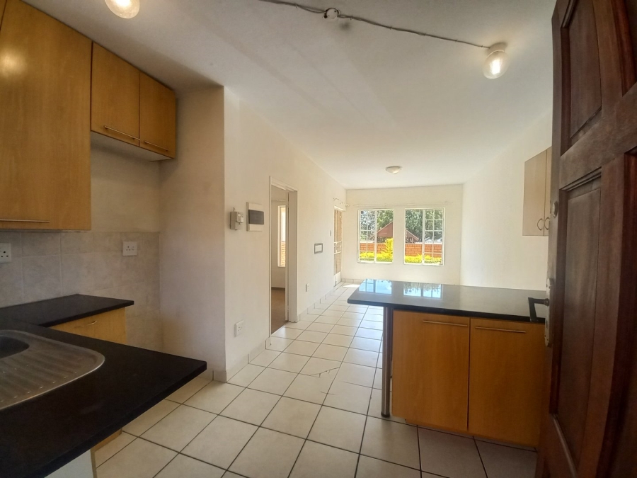 To Let 1 Bedroom Property for Rent in Kosmosdal Gauteng