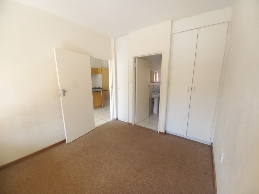 To Let 1 Bedroom Property for Rent in Kosmosdal Gauteng