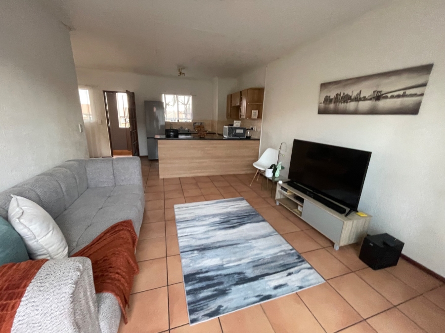 To Let 2 Bedroom Property for Rent in Carlswald Gauteng