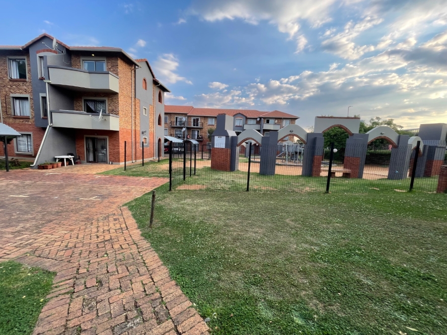 To Let 2 Bedroom Property for Rent in Carlswald Gauteng