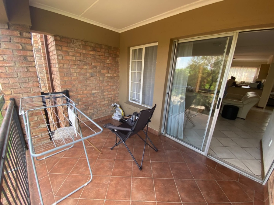 2 Bedroom Property for Sale in Heuweloord Gauteng