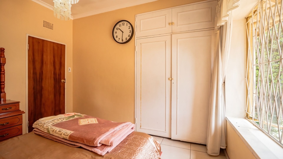 4 Bedroom Property for Sale in Mondeor Gauteng