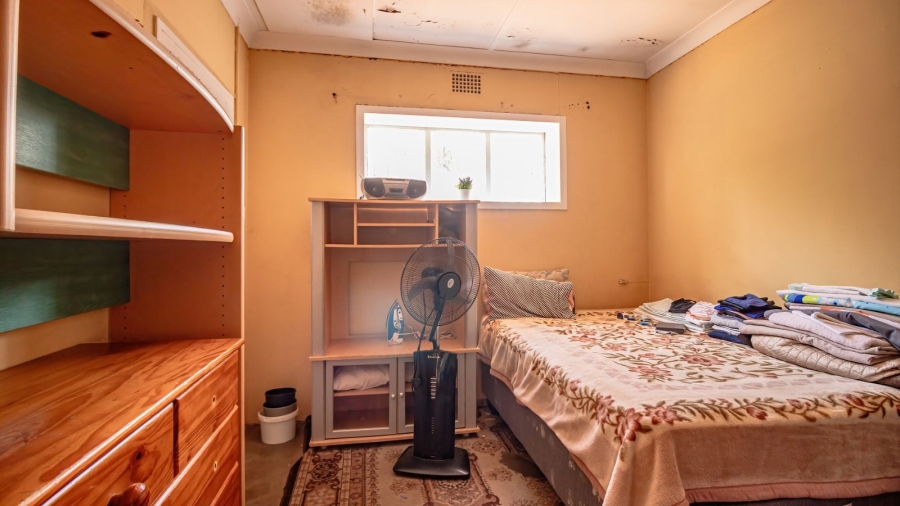 4 Bedroom Property for Sale in Mondeor Gauteng
