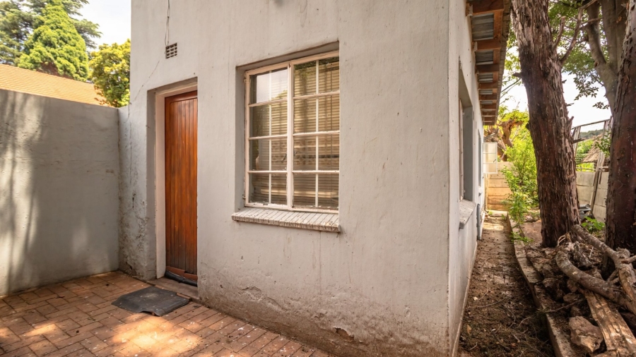 4 Bedroom Property for Sale in Mondeor Gauteng