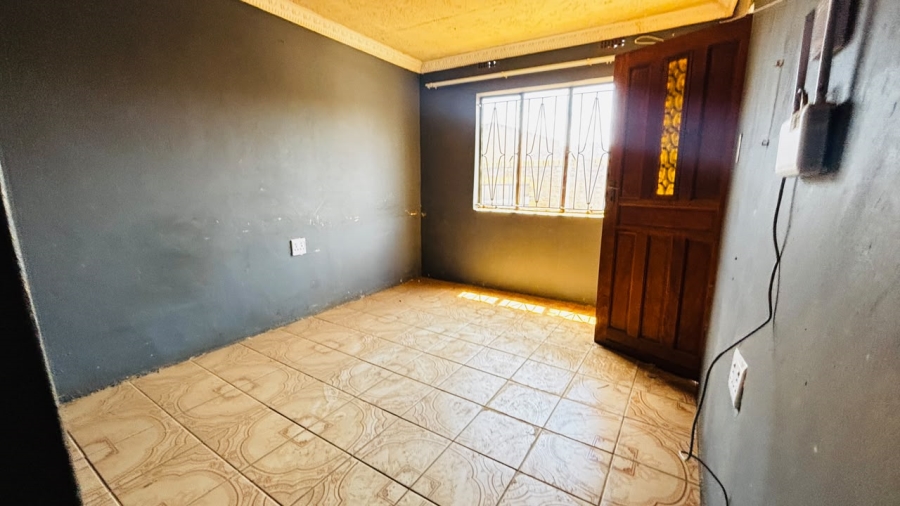 2 Bedroom Property for Sale in Stretford Gauteng