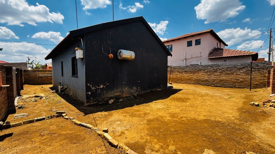 2 Bedroom Property for Sale in Orange Farm Gauteng