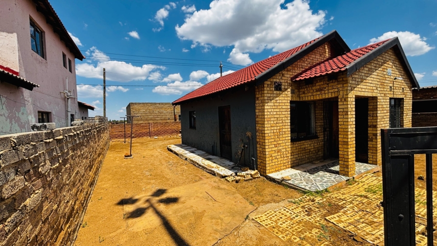 2 Bedroom Property for Sale in Orange Farm Gauteng