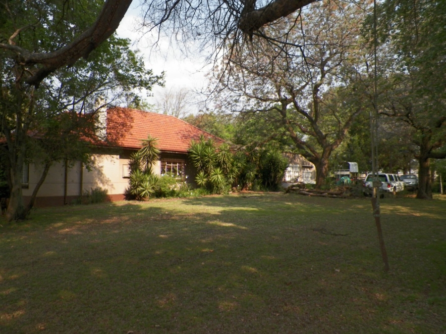 Commercial Property for Sale in Knopjeslaagte Gauteng