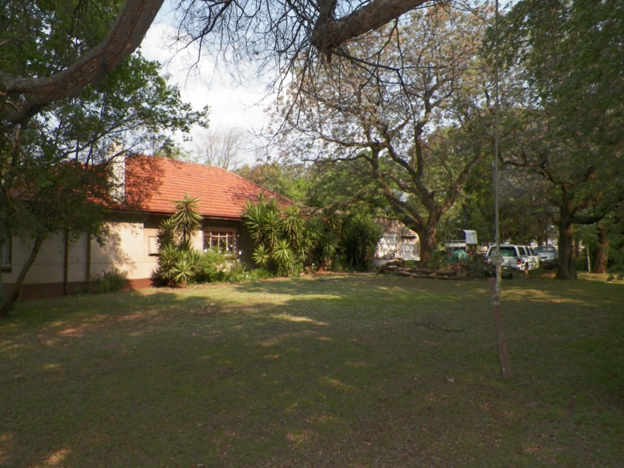 Commercial Property for Sale in Knopjeslaagte Gauteng