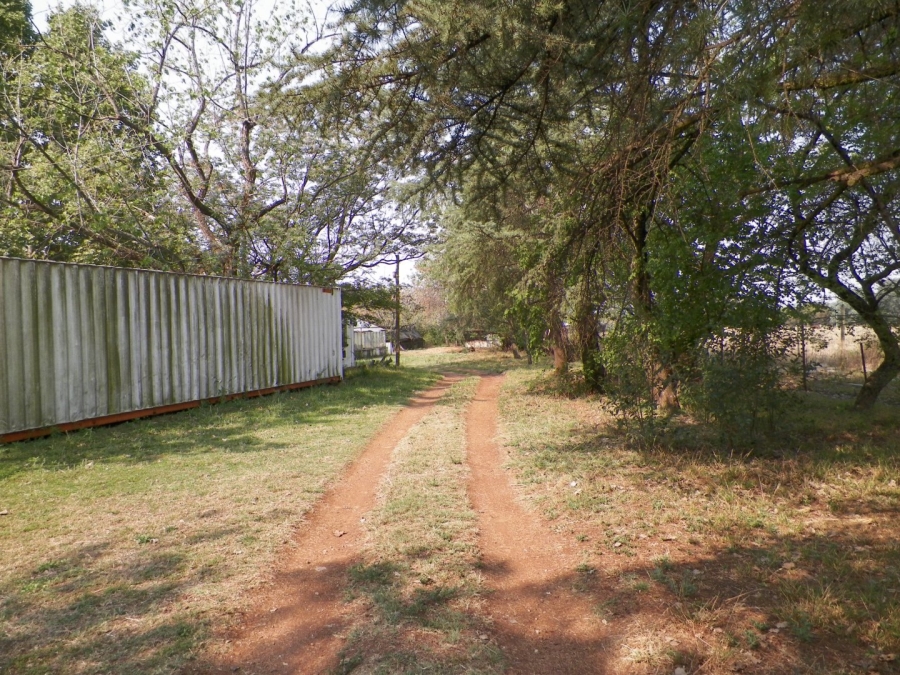 Commercial Property for Sale in Knopjeslaagte Gauteng