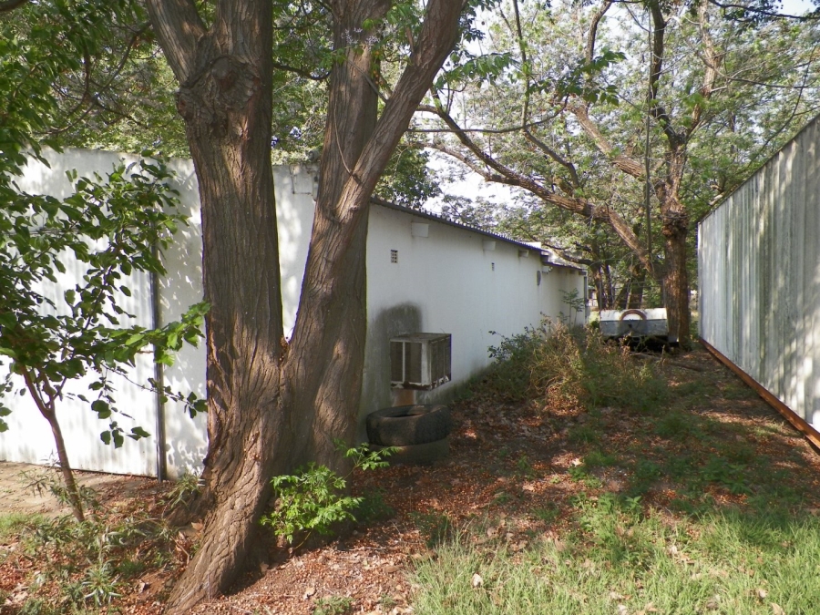 Commercial Property for Sale in Knopjeslaagte Gauteng