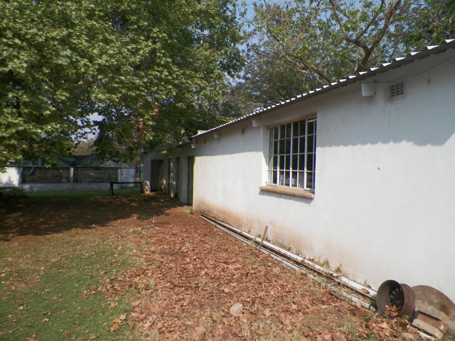 Commercial Property for Sale in Knopjeslaagte Gauteng